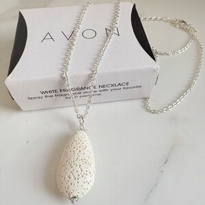 Vintage Avon White Porous Stone Pendant Necklace Silver Tone 22” Boho NIB 355